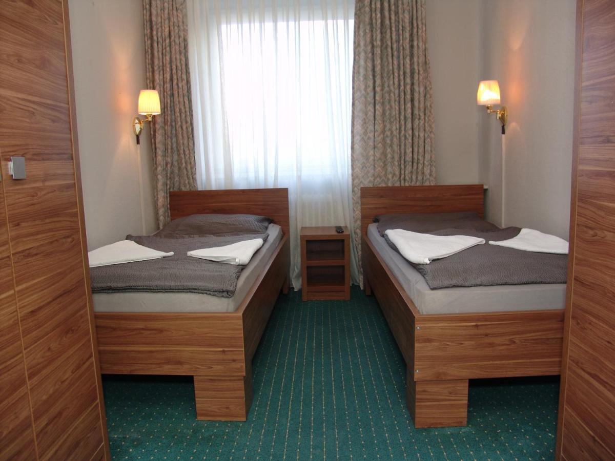 City Hotel Ansbach Am Kadewe Берлин Экстерьер фото