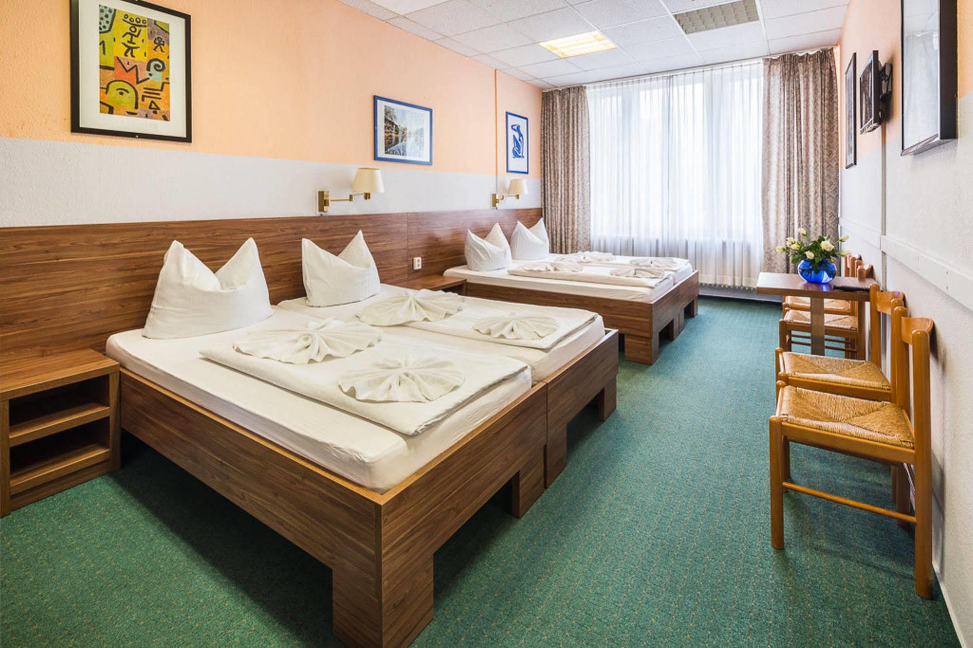 City Hotel Ansbach Am Kadewe Берлин Экстерьер фото